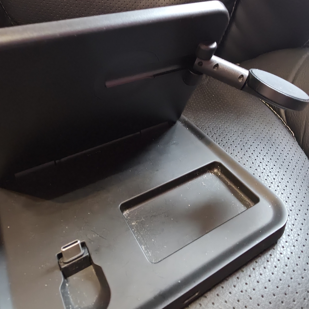 3 In 1 Foldable Wireless Fast Charger Stand - Picture 10 of 10